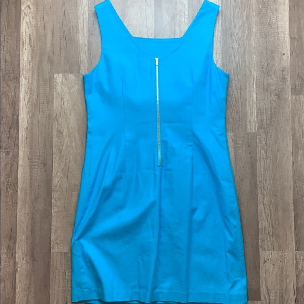 Lilly Pulitzer Size 8 sleeveless dress - Picture 3 of 4